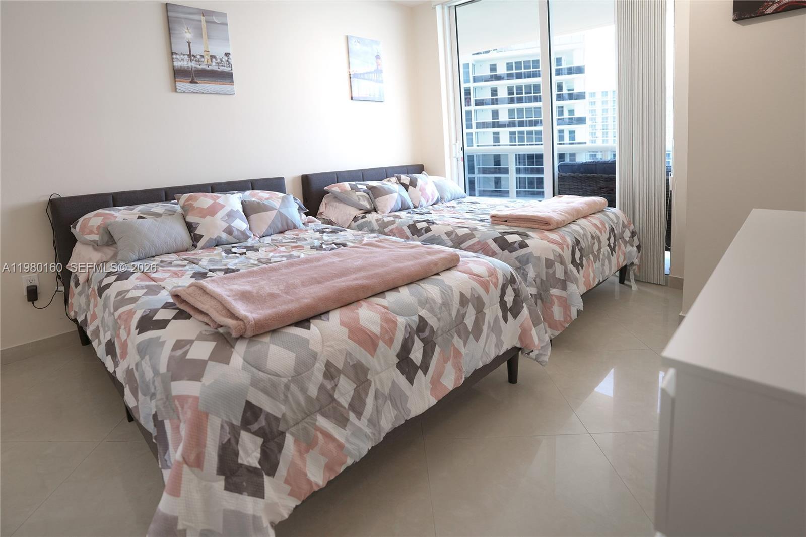 image Beach Club 212