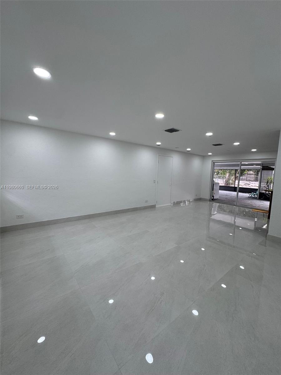 664 Colson Dr Key Largo, FL 33037