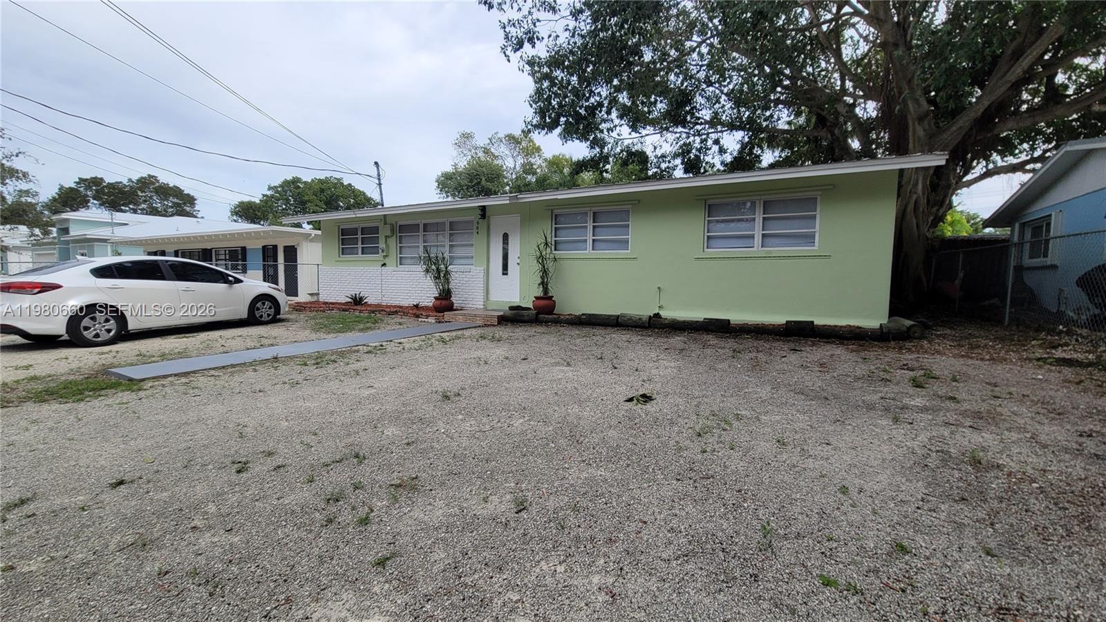 664 Colson Dr Key Largo, FL 33037