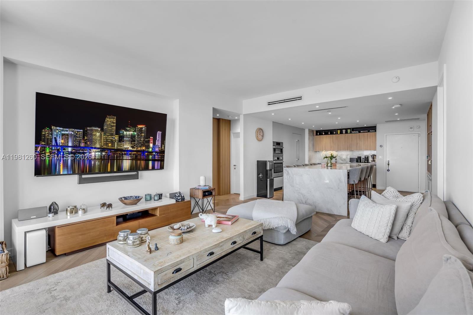 151 Crandon Blvd #1035 Key Biscayne, FL 33149