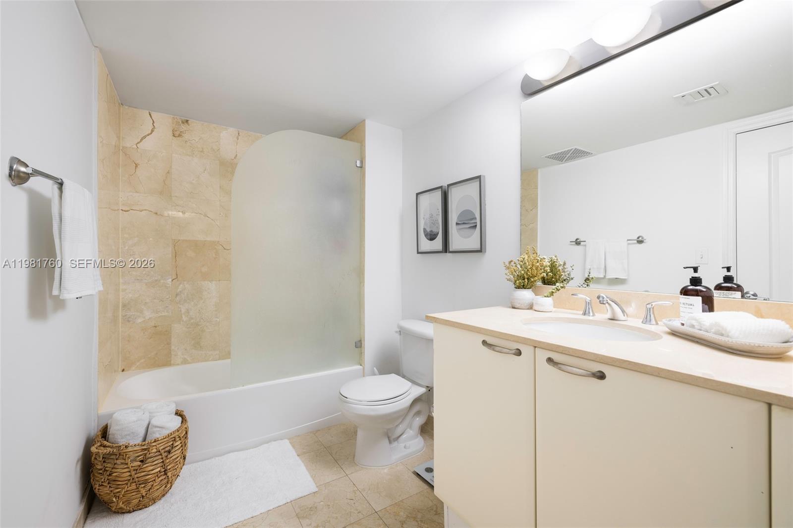 image Skyline on Brickell11