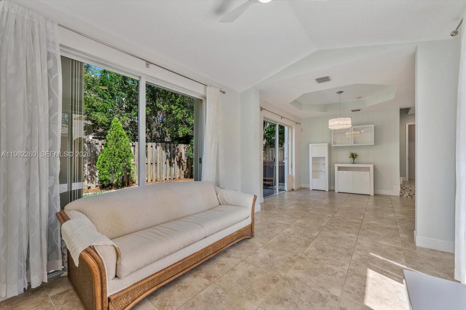 9057 SW 161st Ter Palmetto Bay, FL 33157