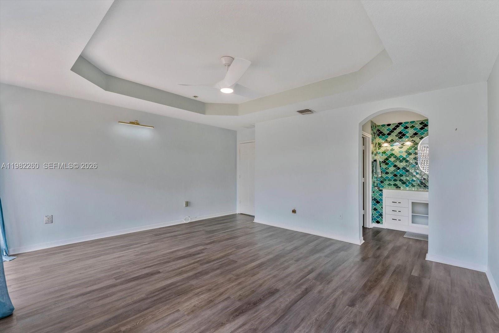 9057 SW 161st Ter Palmetto Bay, FL 33157