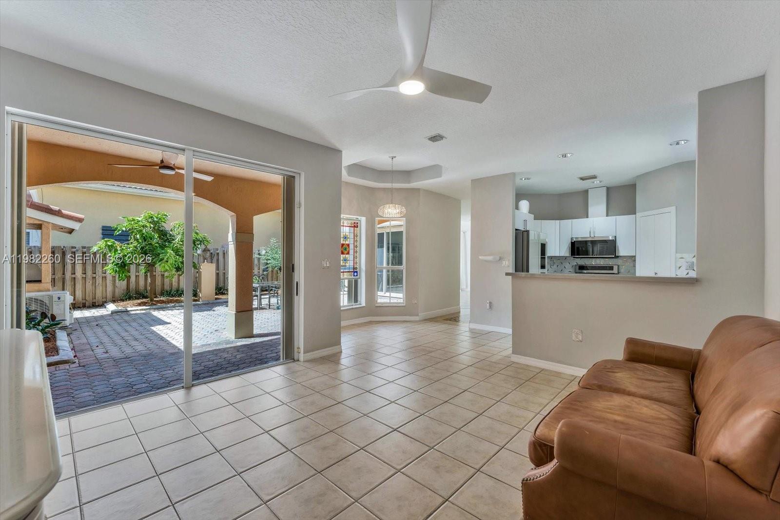 9057 SW 161st Ter Palmetto Bay, FL 33157