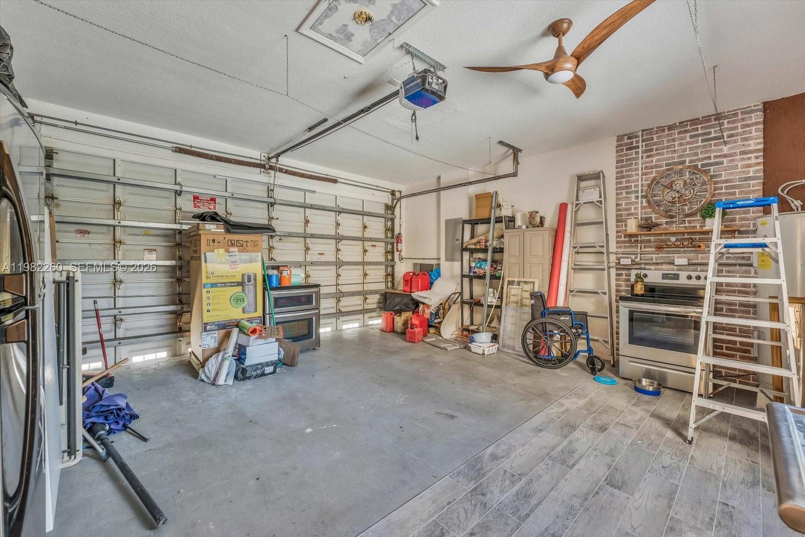 9057 SW 161st Ter Palmetto Bay, FL 33157