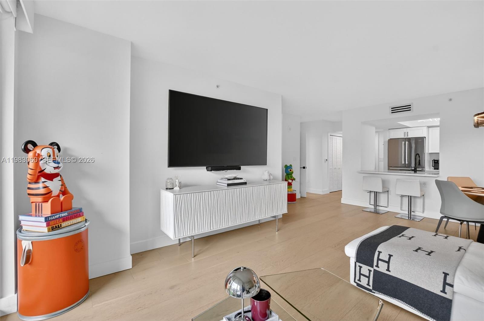 99 SE Mizner Blvd #824 Boca Raton, FL 33432