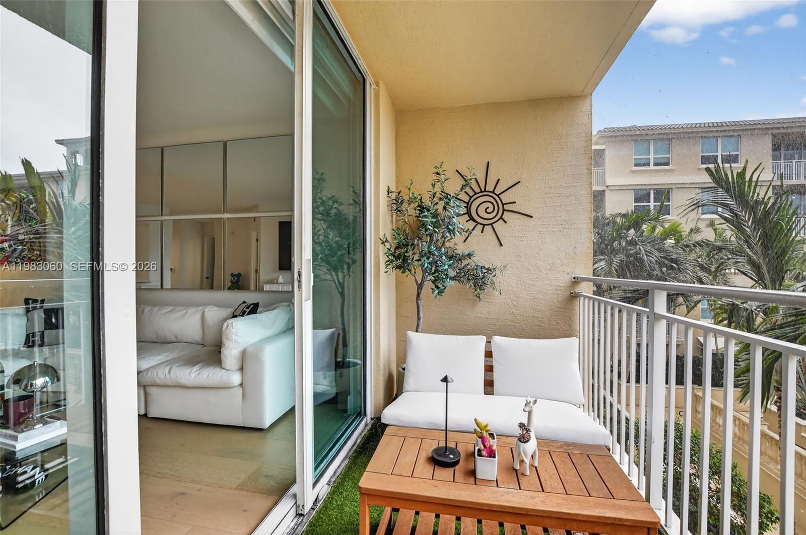 99 SE Mizner Blvd #824 Boca Raton, FL 33432