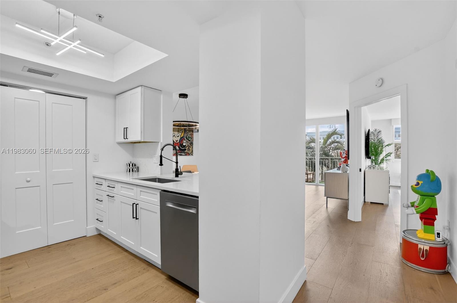 99 SE Mizner Blvd #824 Boca Raton, FL 33432