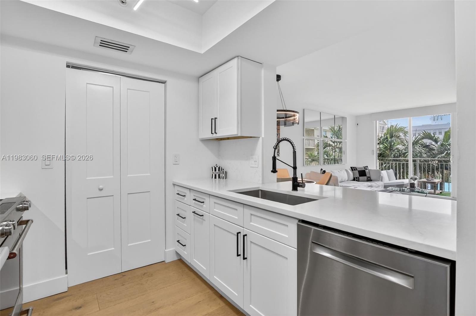 99 SE Mizner Blvd #824 Boca Raton, FL 33432