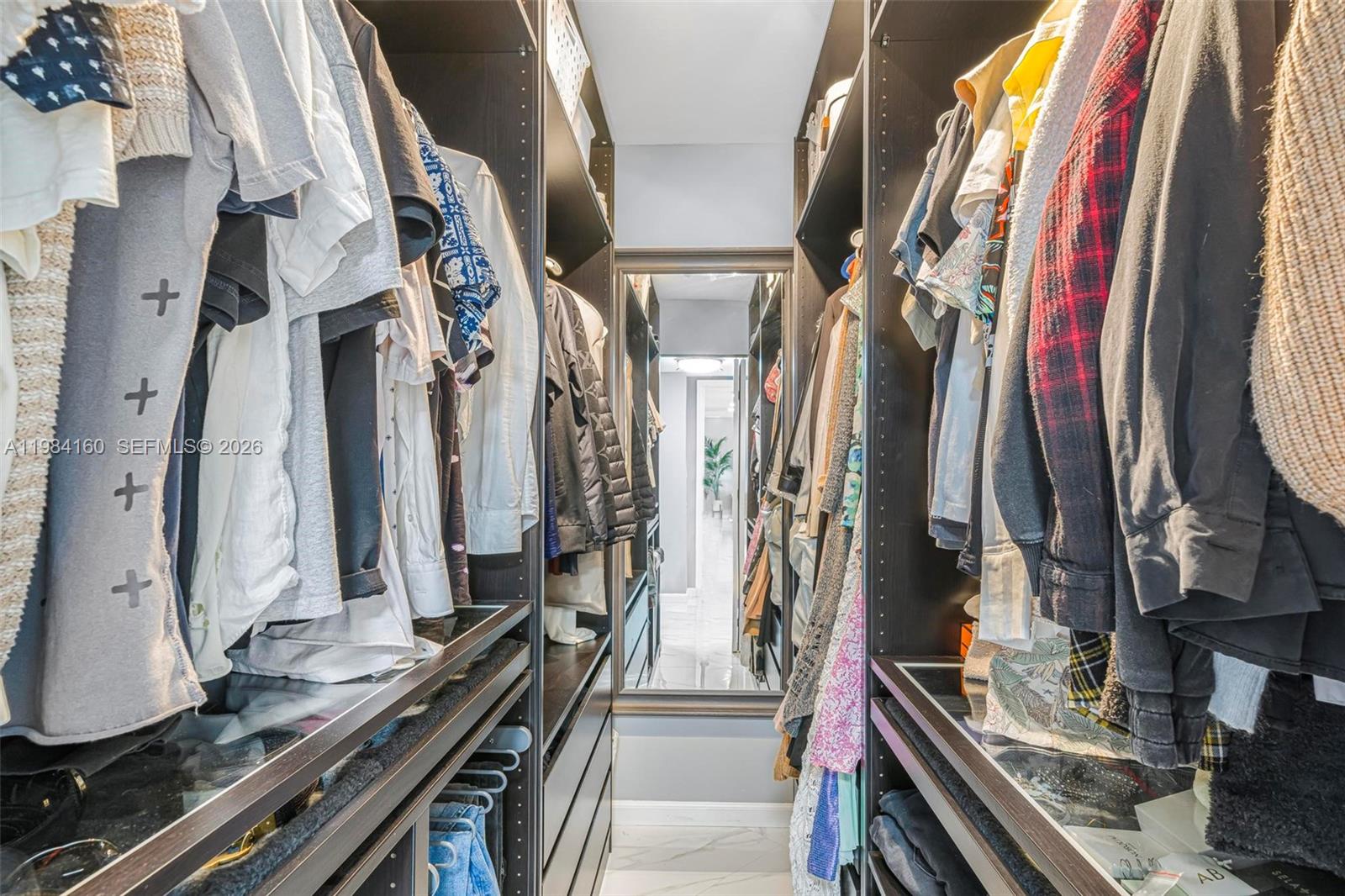 605 Ives Dairy Rd #305-7 Miami, FL 33179