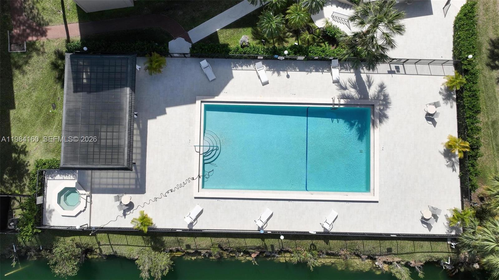 605 Ives Dairy Rd #305-7 Miami, FL 33179