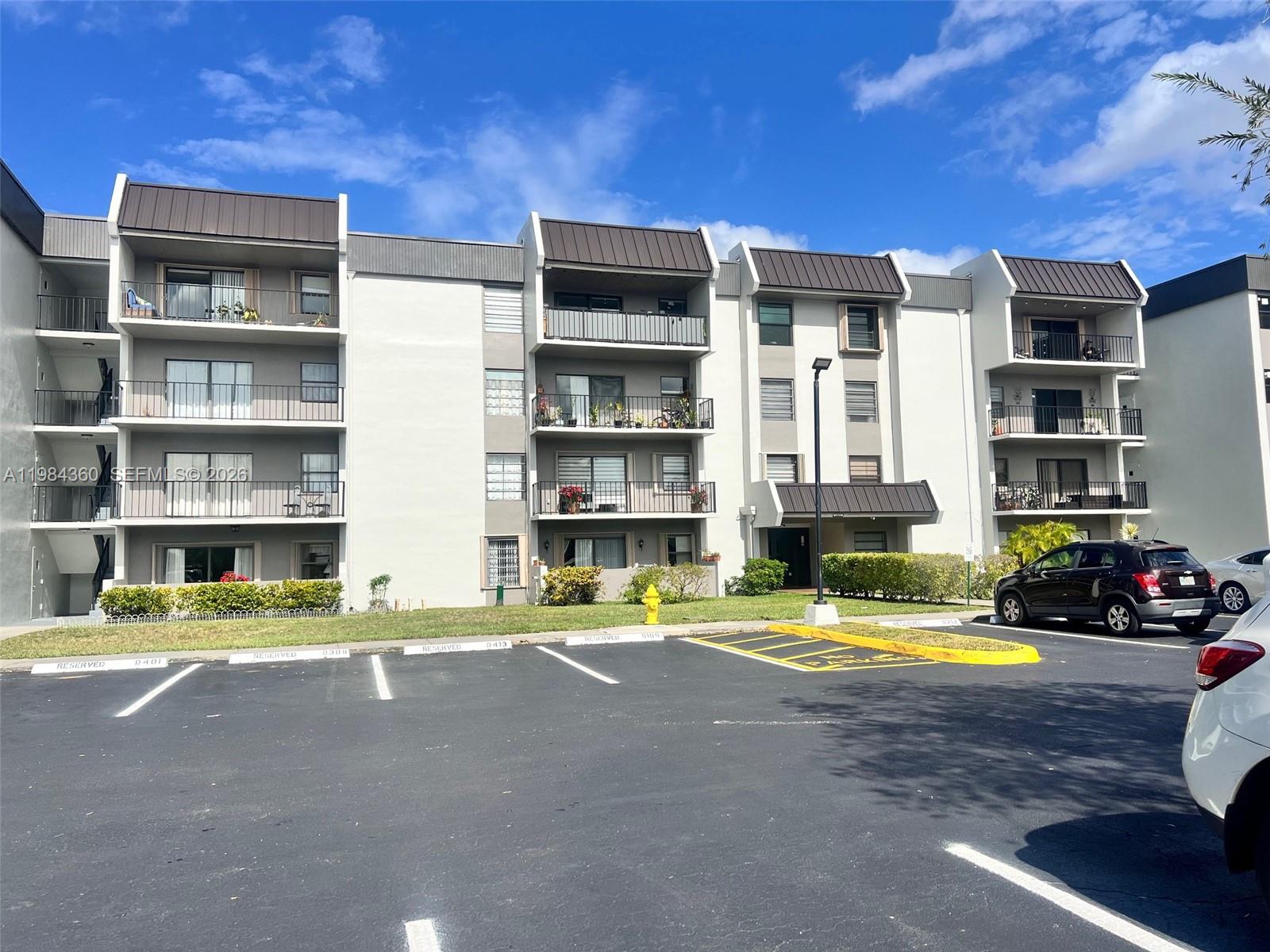 10431 N Kendall Dr #D314