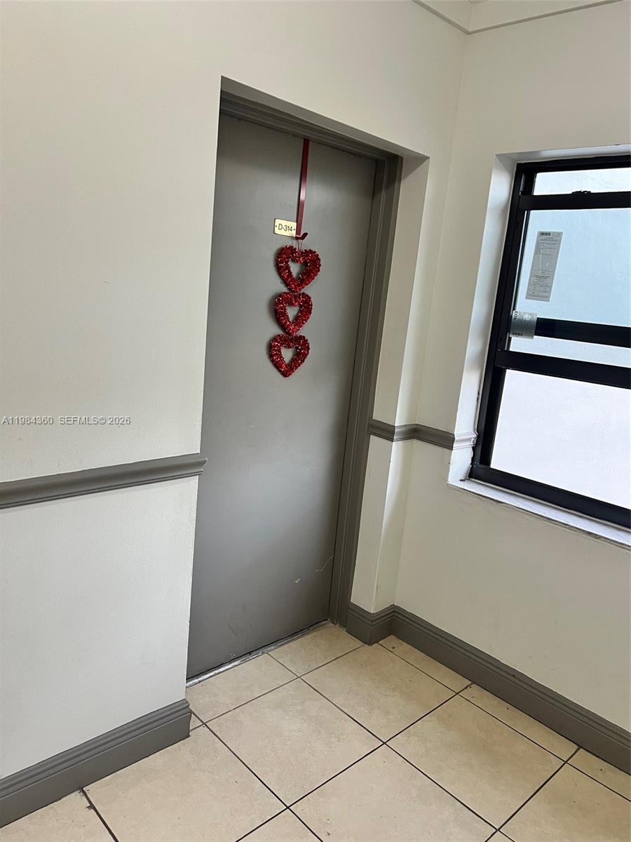 10431 N Kendall Dr #D314 Miami, FL 33176