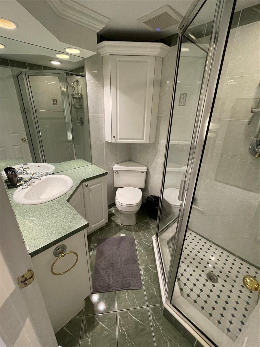 201 178th Dr #313 Sunny Isles Beach, FL 33160