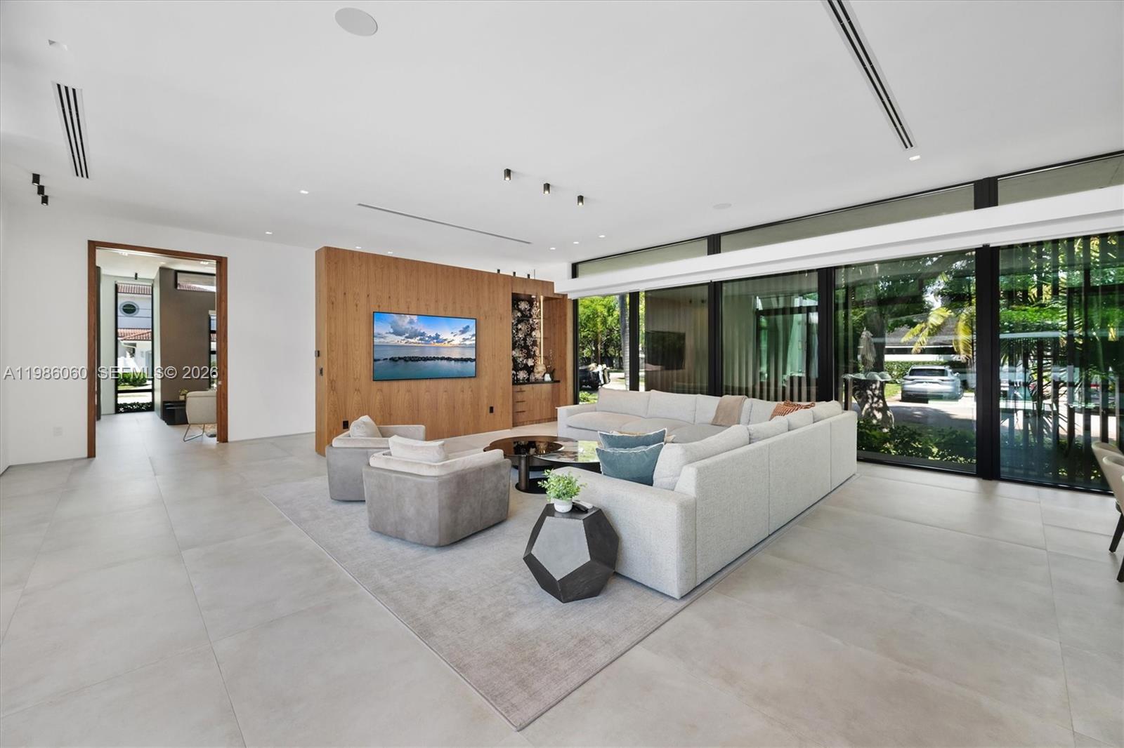 1200 NE 94th St Miami Shores, FL 33138