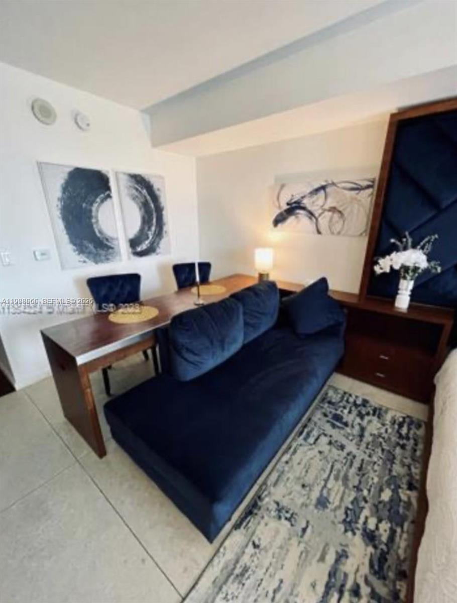 image 50 Biscayne Condo1