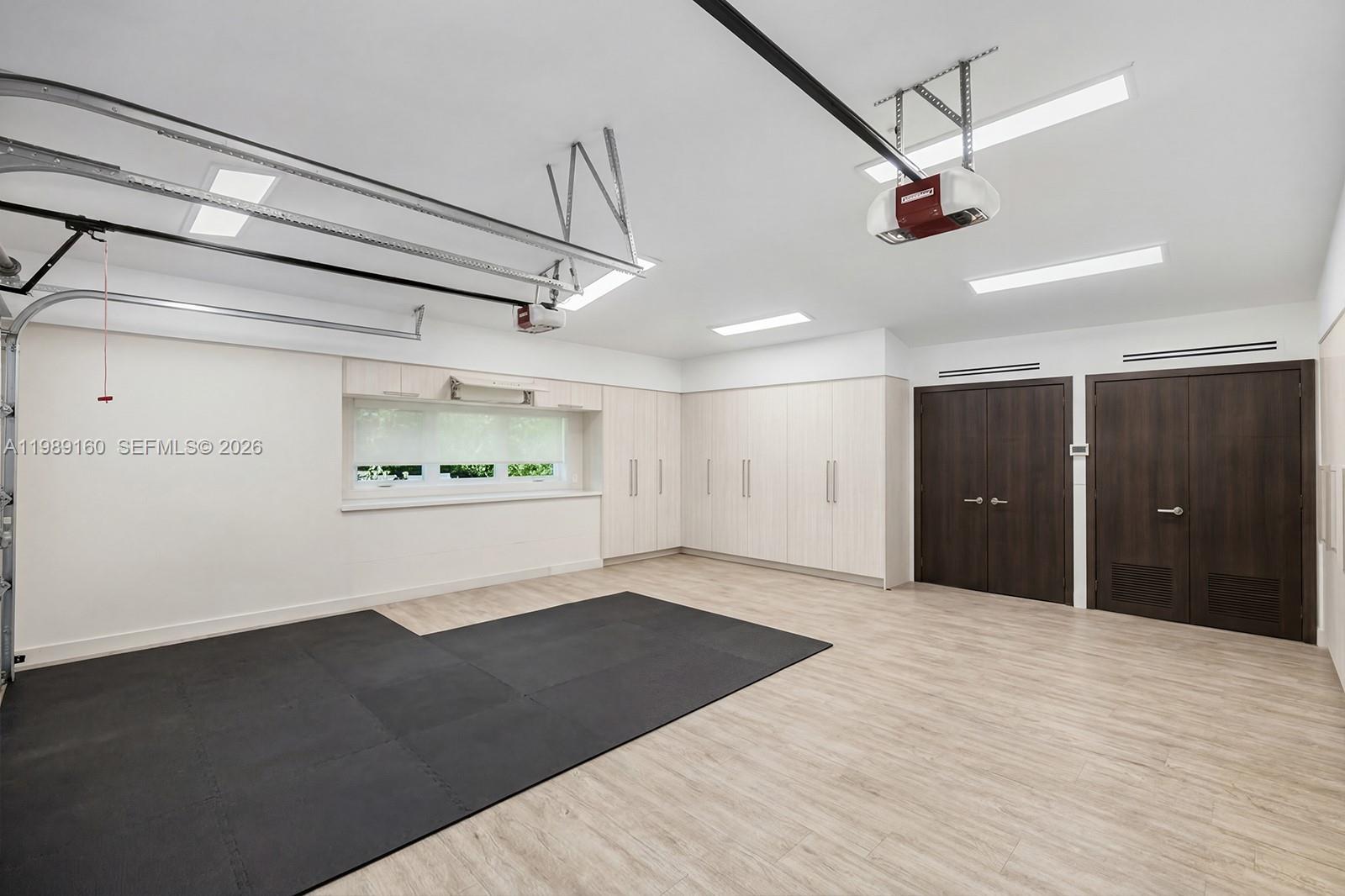 6120 Riviera Dr Coral Gables, FL 33146