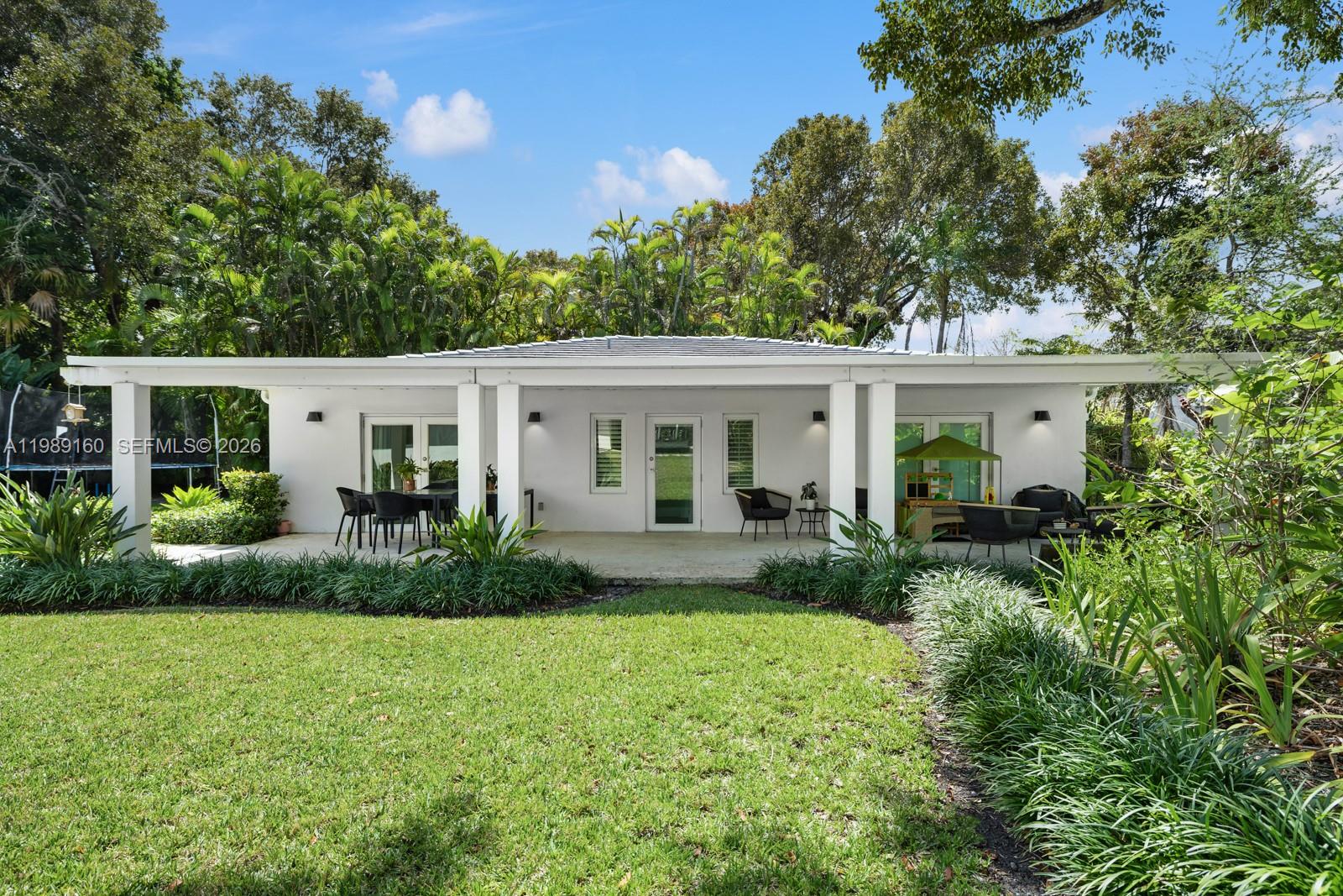 6120 Riviera Dr Coral Gables, FL 33146