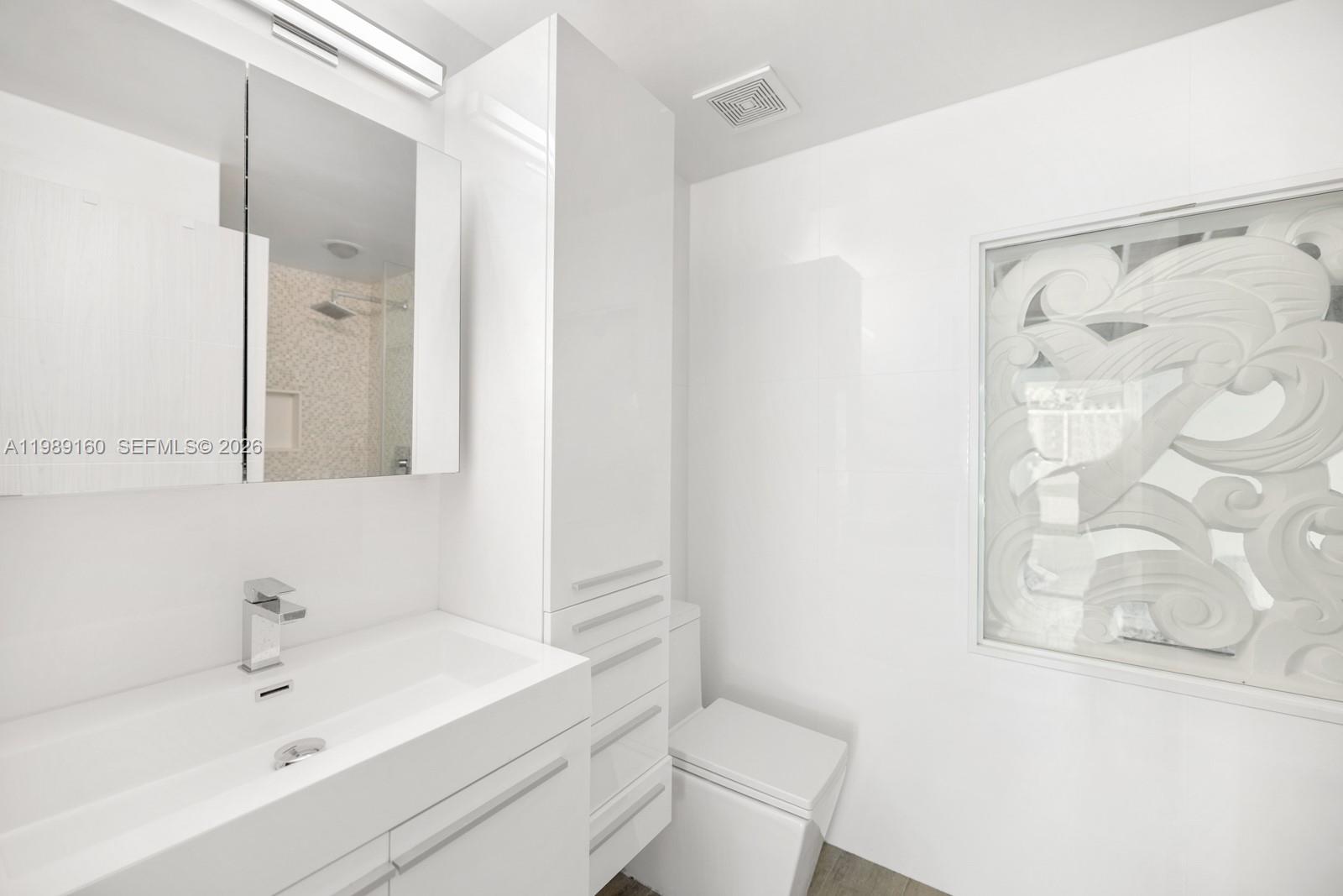 6120 Riviera Dr Coral Gables, FL 33146