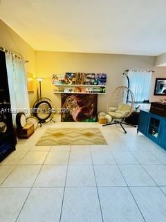 1040 NW 185th Ave Pembroke Pines, FL 33029