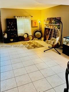 1040 NW 185th Ave Pembroke Pines, FL 33029