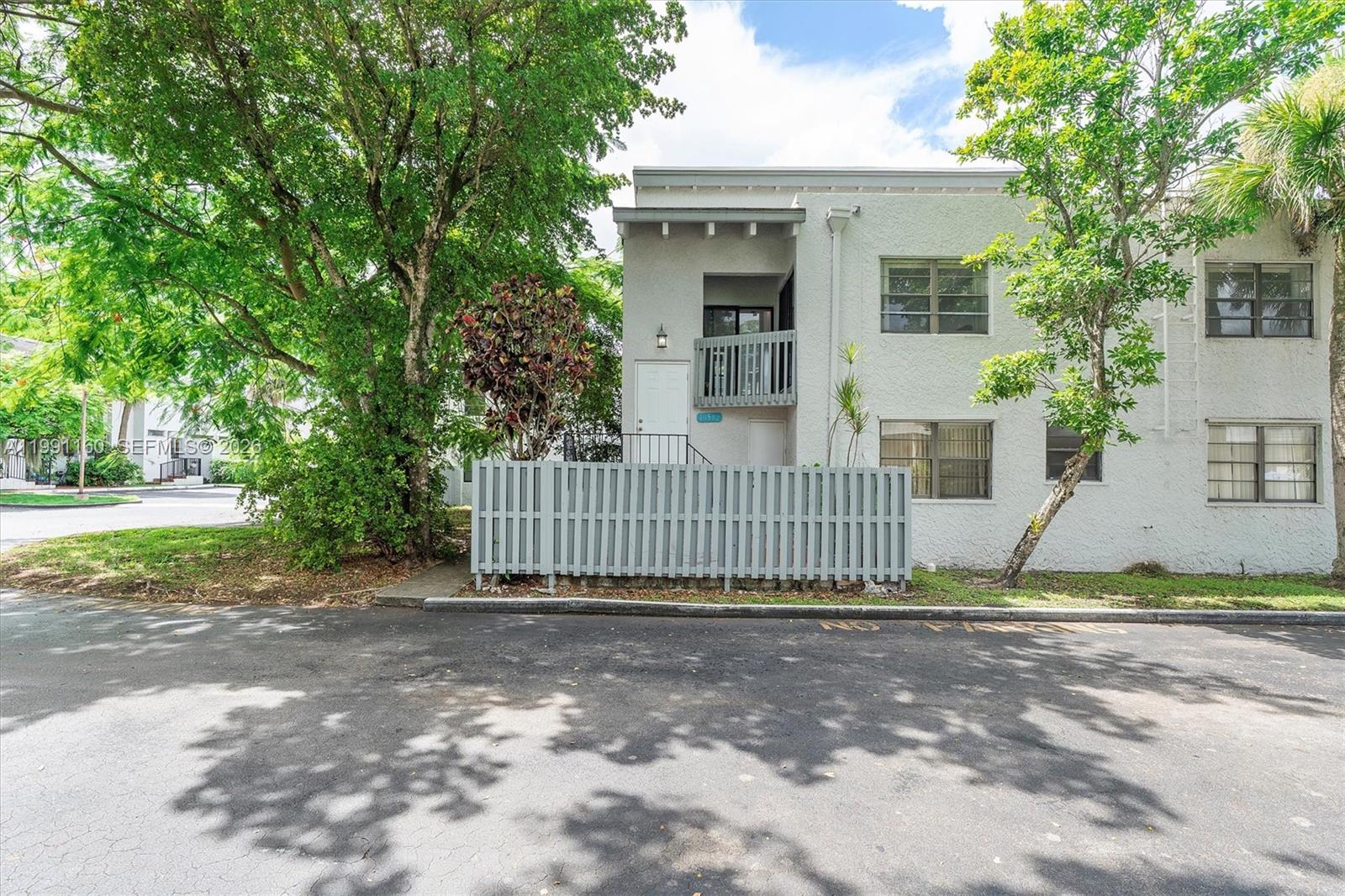 10542 NW 7th Ter #B7