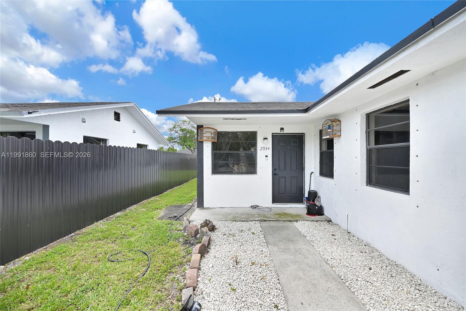 2934 NW 94th St Miami, FL 33147