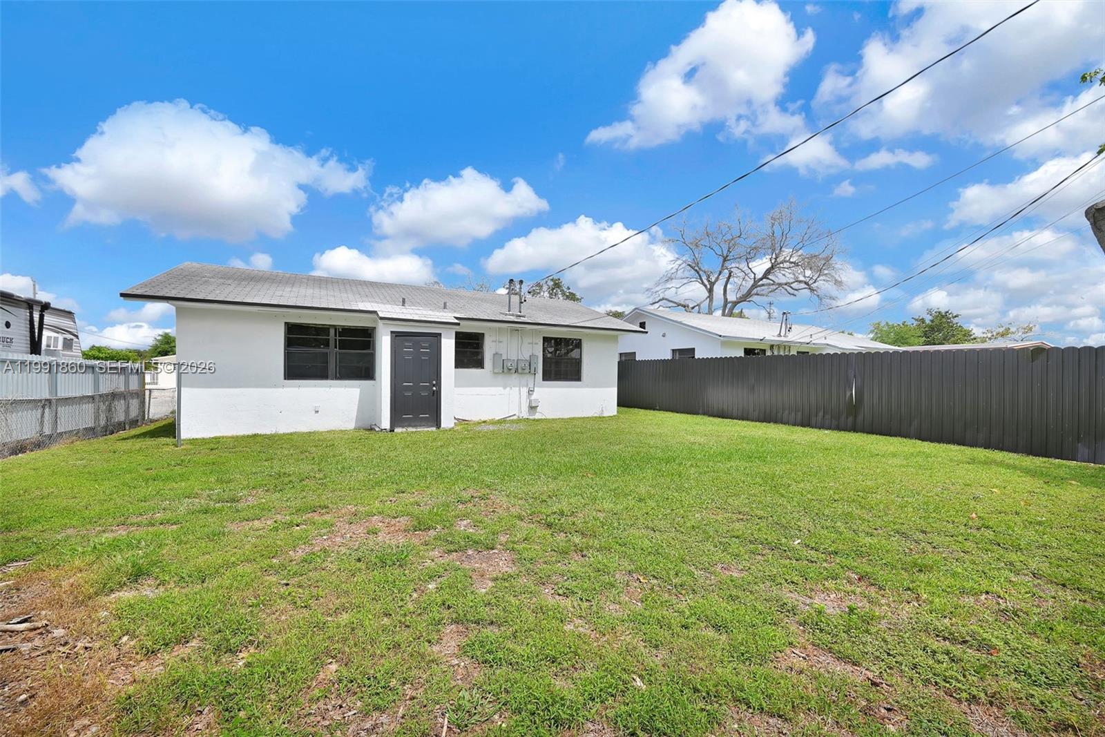 2934 NW 94th St Miami, FL 33147