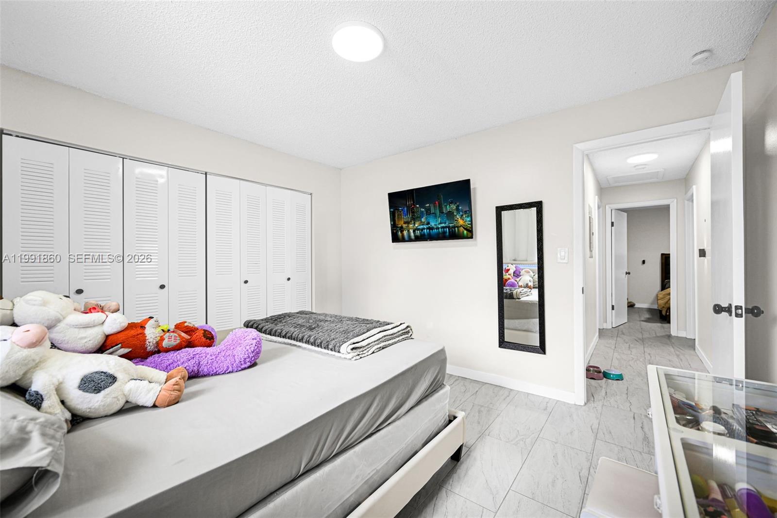 2934 NW 94th St Miami, FL 33147