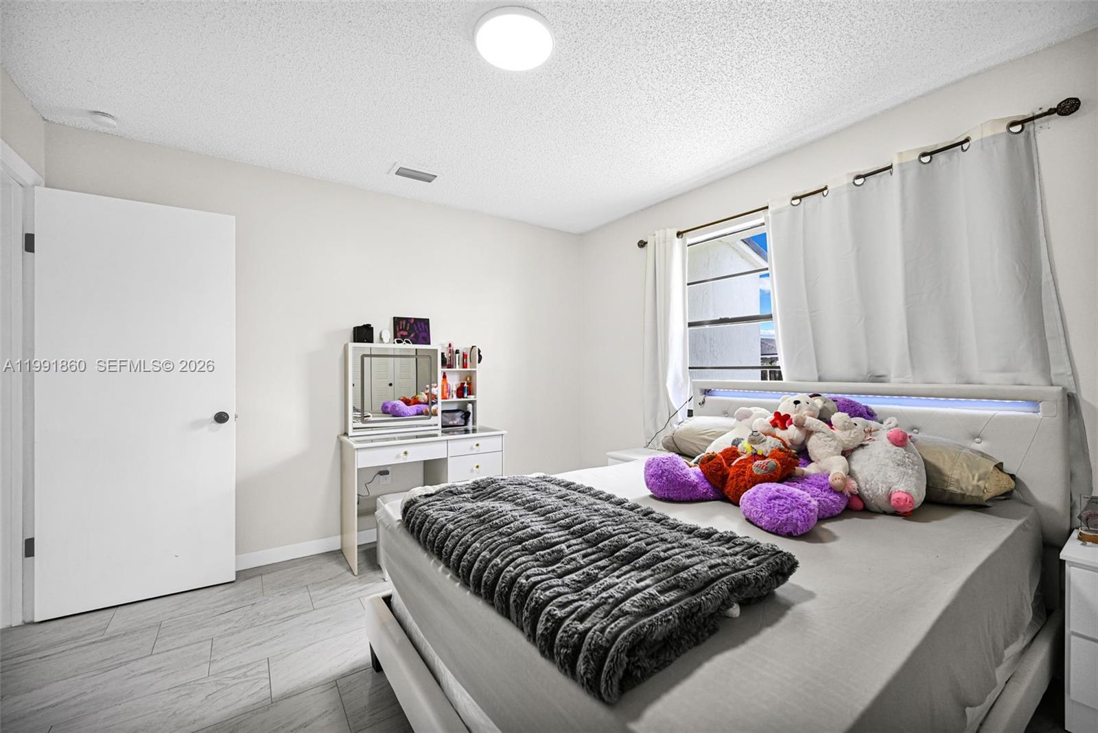 2934 NW 94th St Miami, FL 33147