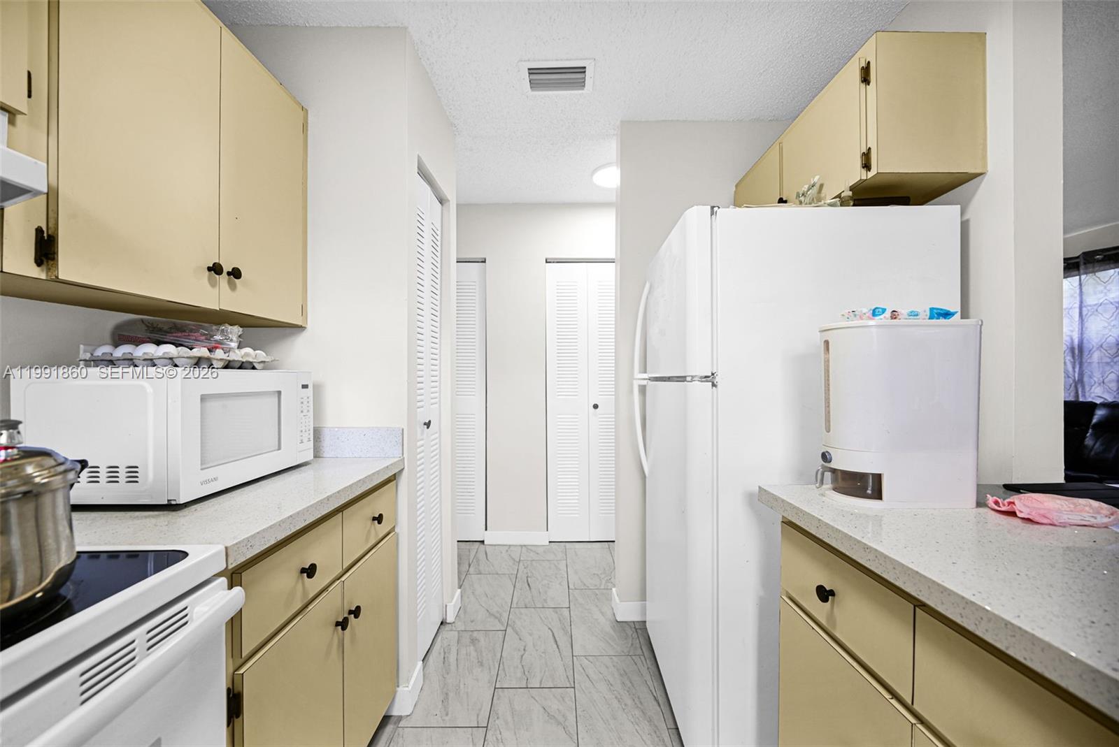 2934 NW 94th St Miami, FL 33147