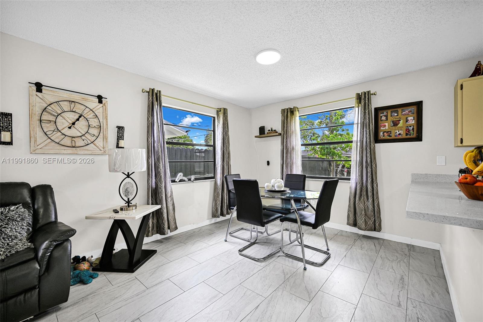 2934 NW 94th St Miami, FL 33147