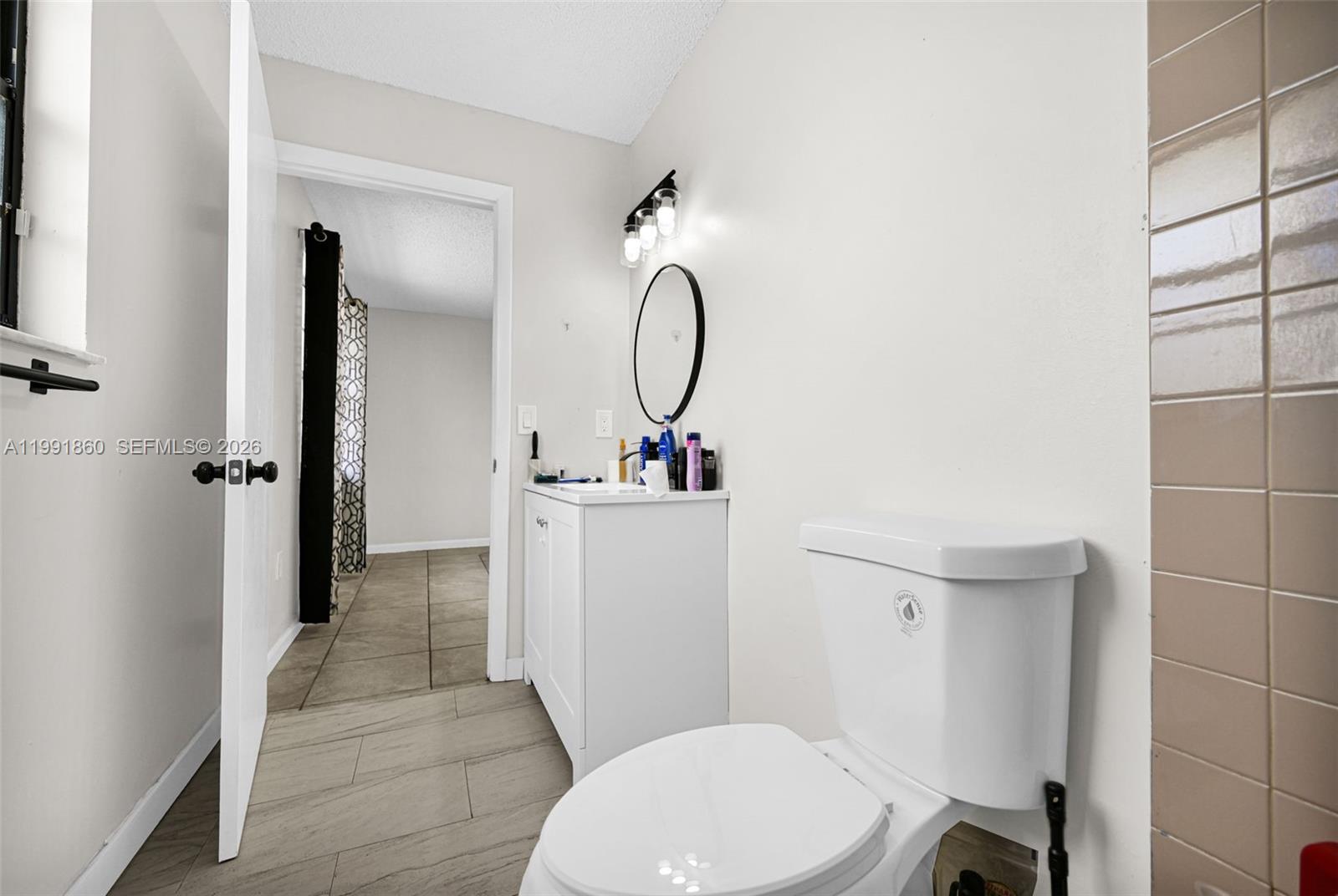 2934 NW 94th St Miami, FL 33147