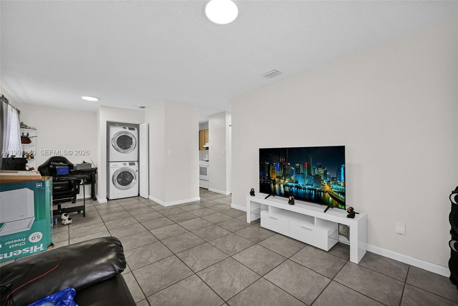 2934 NW 94th St Miami, FL 33147