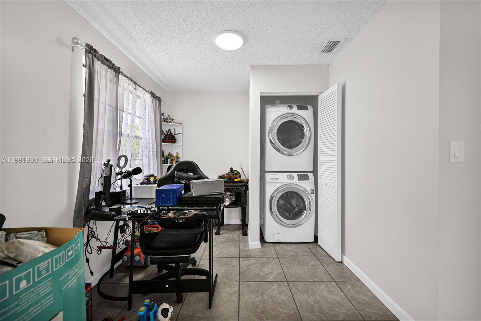 2934 NW 94th St Miami, FL 33147