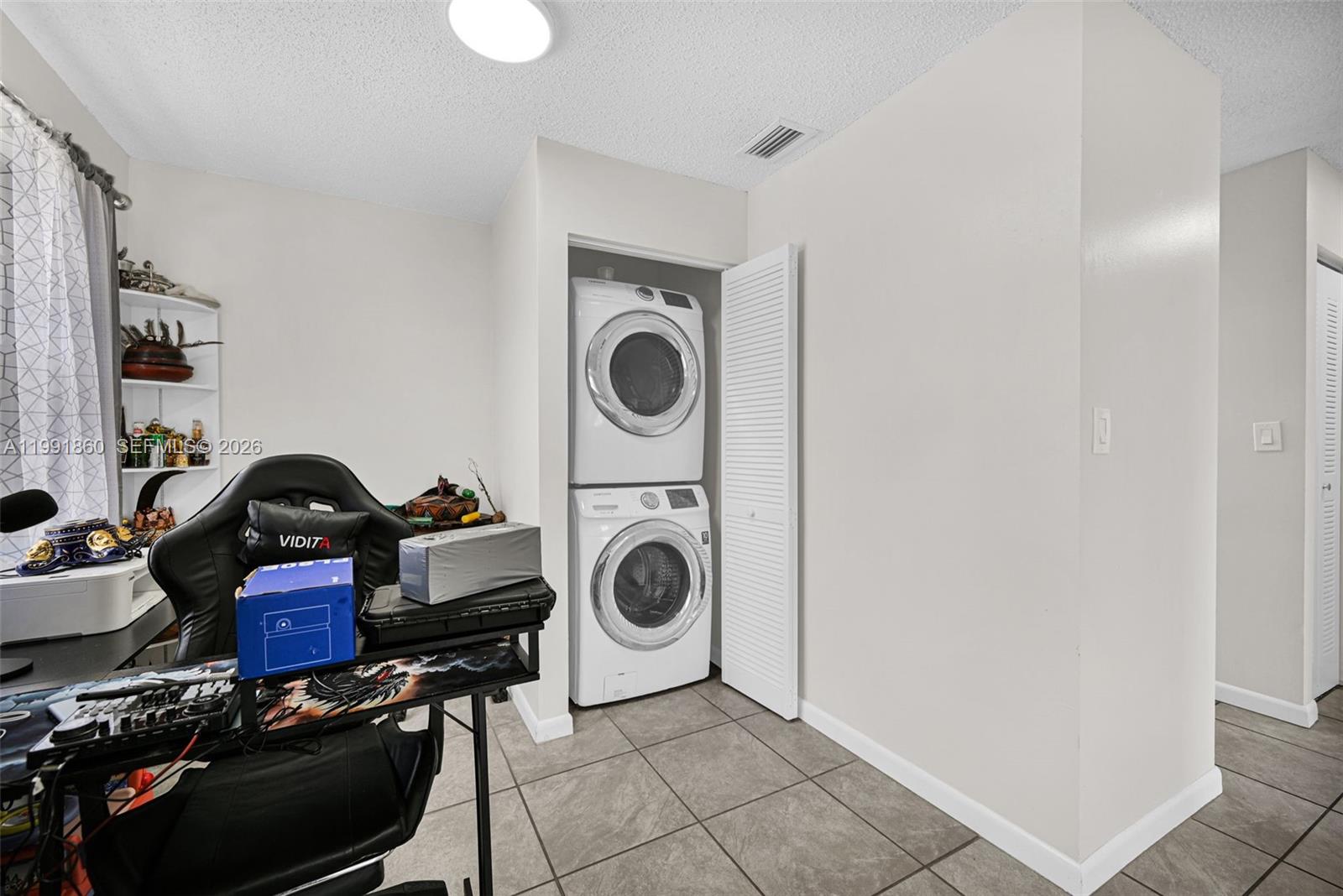 2934 NW 94th St Miami, FL 33147