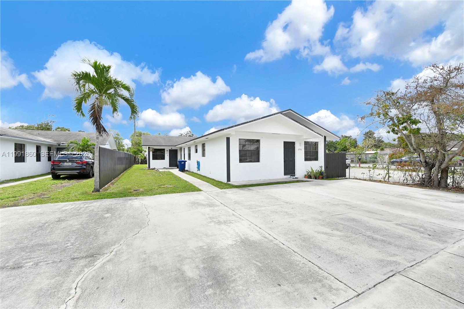 2934 NW 94th St Miami, FL 33147