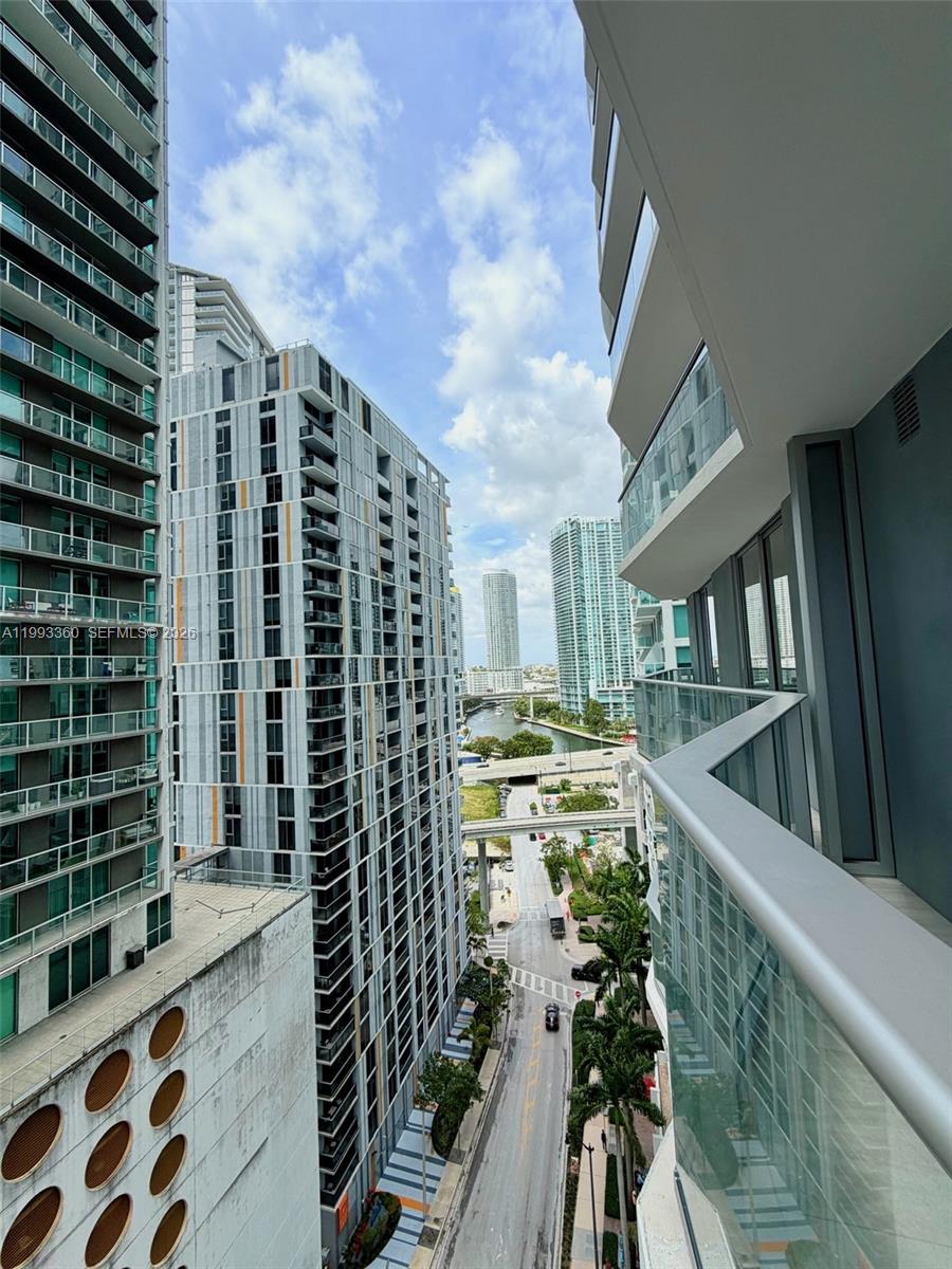 image Viceroy Brickell Residences13