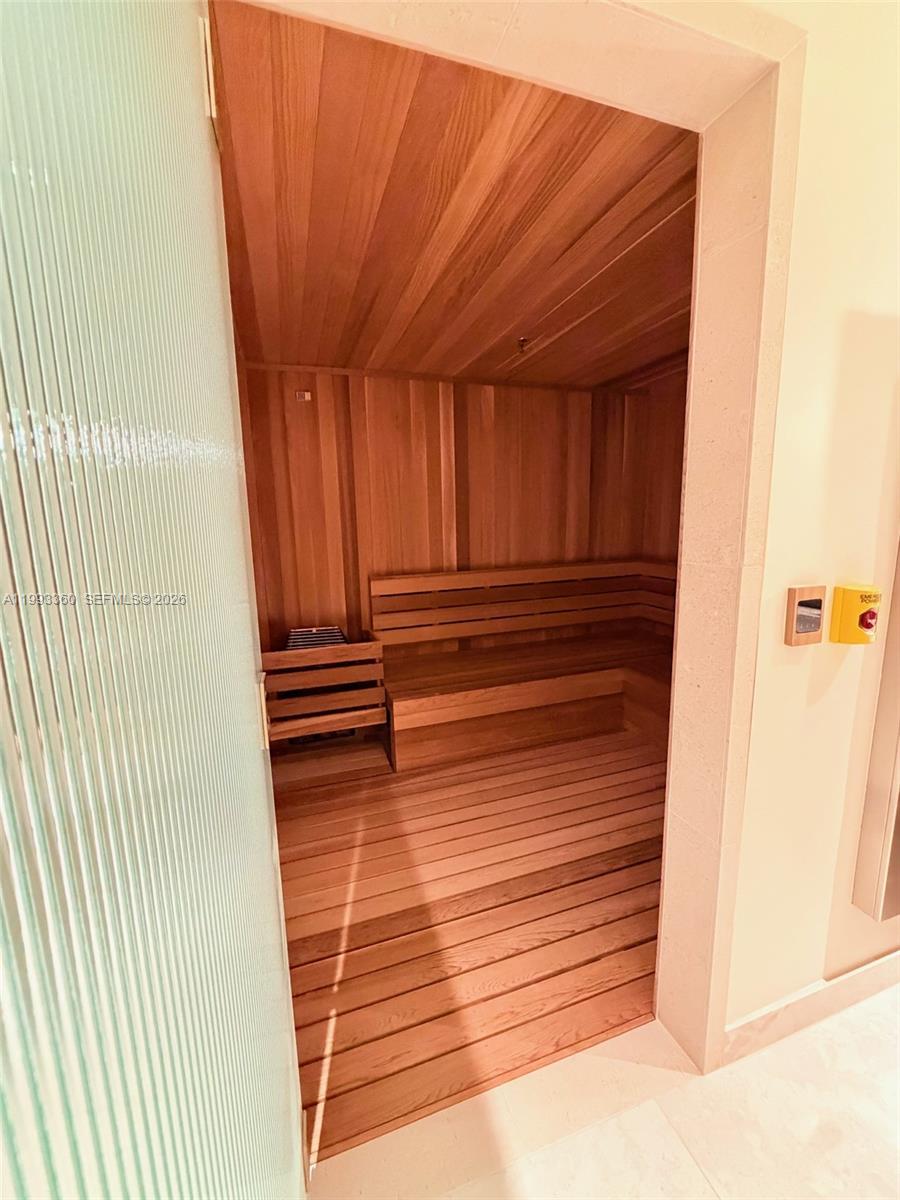 image Viceroy Brickell Residences33