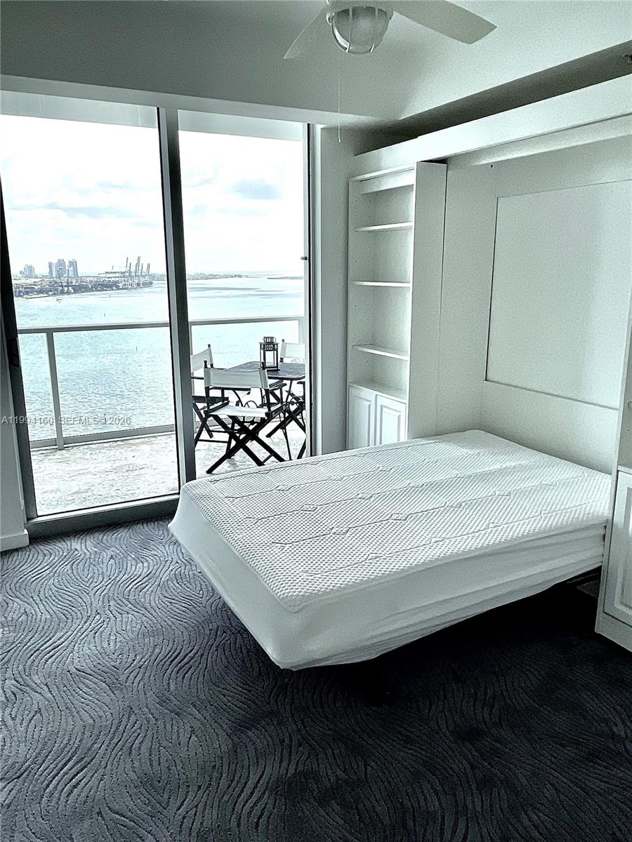 300 S Biscayne Blvd #T-2012 Miami, FL 33131