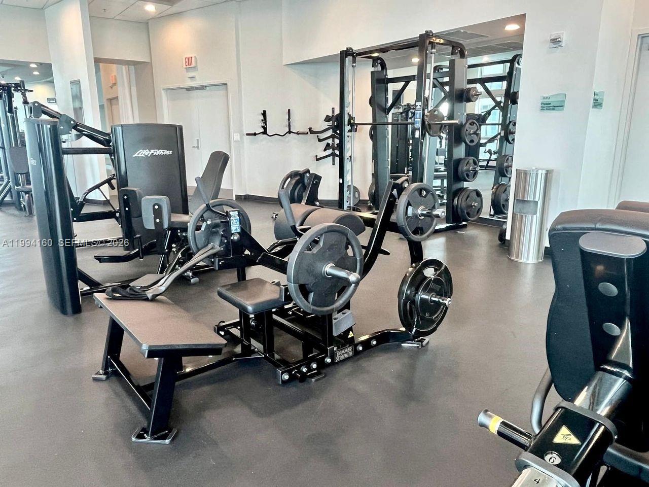 300 S Biscayne Blvd #T-2012 Miami, FL 33131