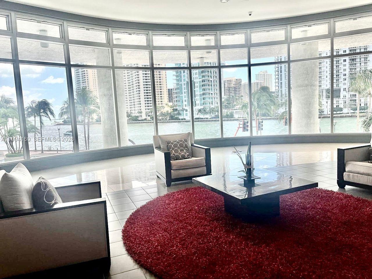 300 S Biscayne Blvd #T-2012 Miami, FL 33131