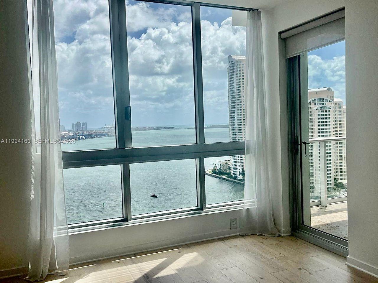 300 S Biscayne Blvd #T-2012 Miami, FL 33131