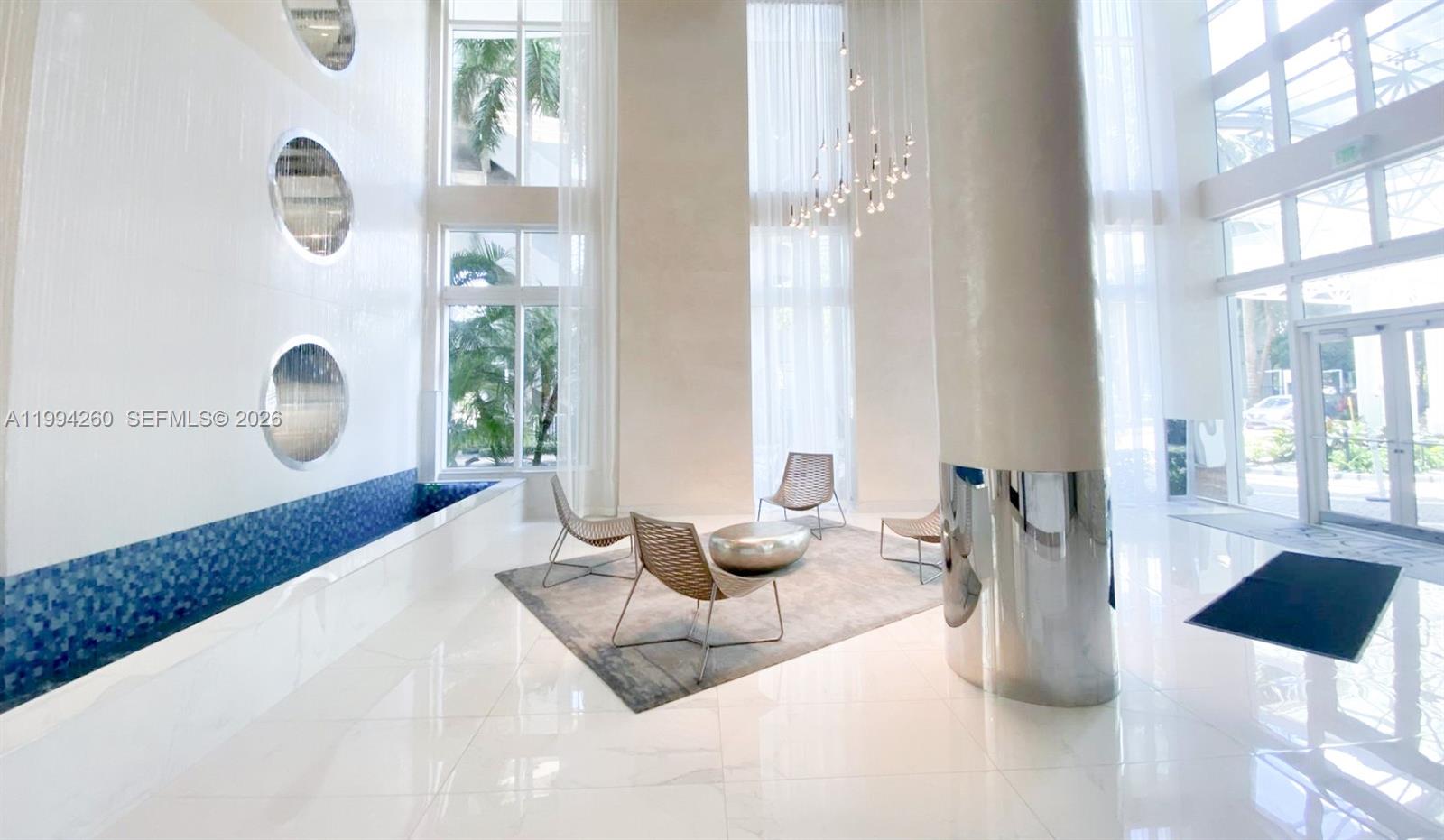 image Brickell on the River South5