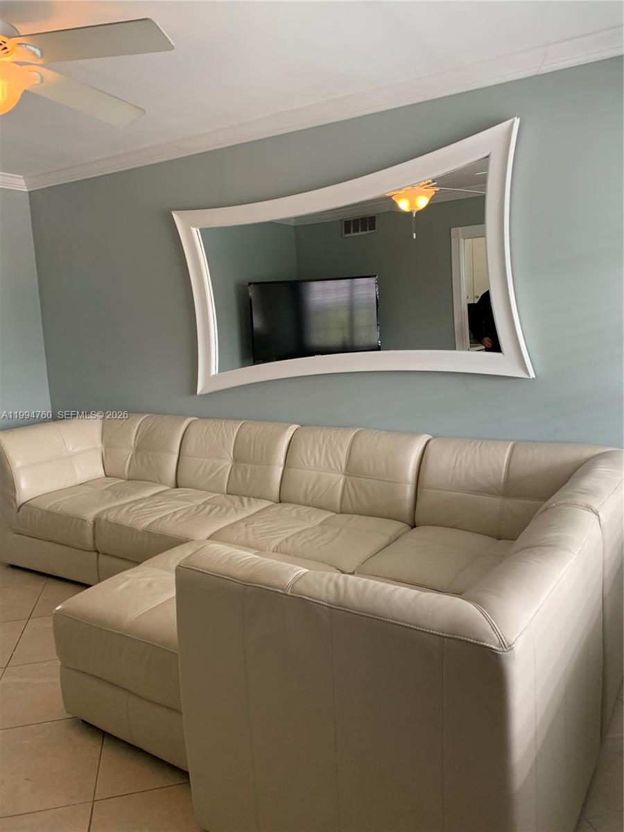 1100 Atlantic Shores Blvd #412