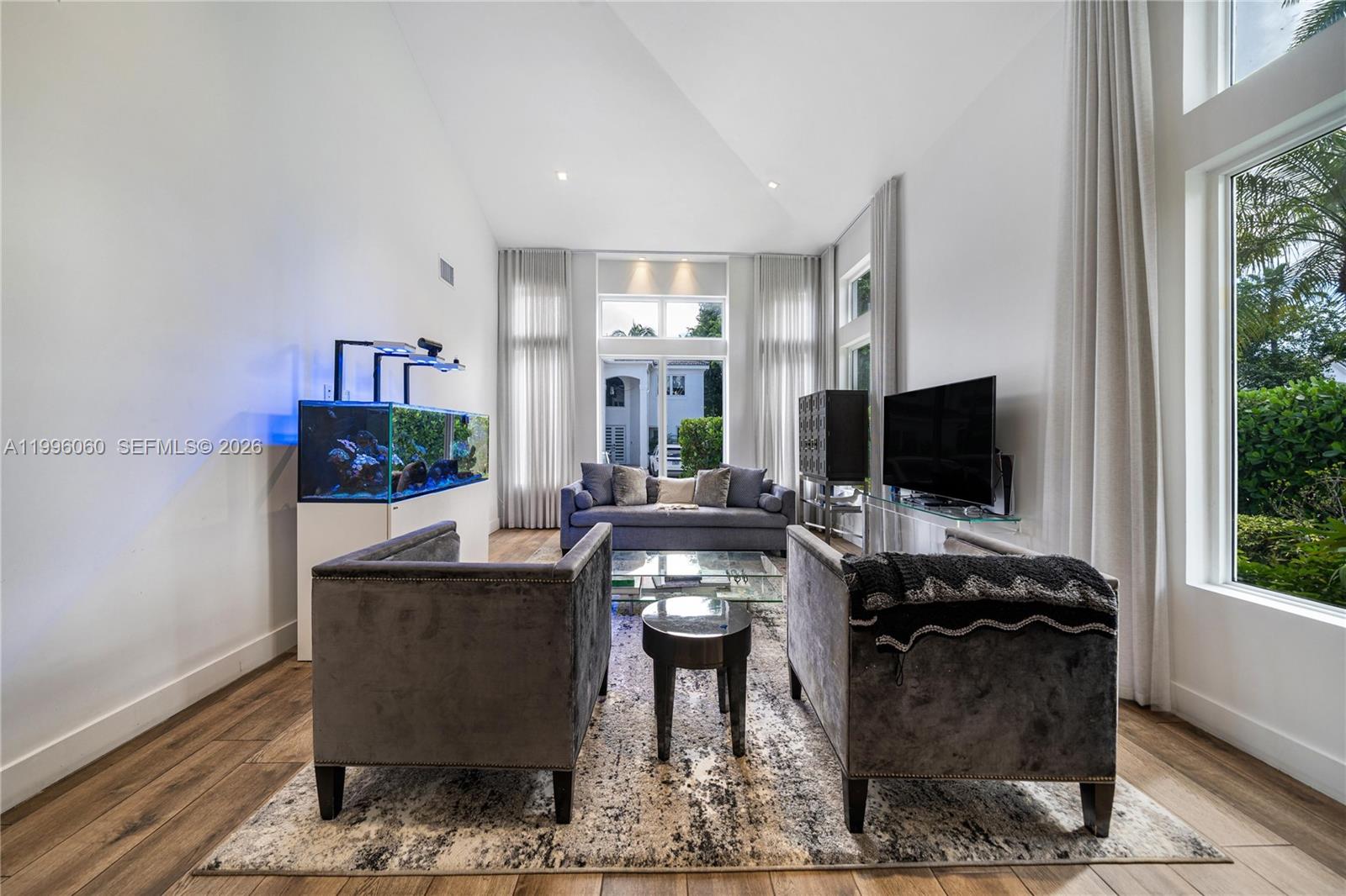 3703 NE 199th St Aventura, FL 33180