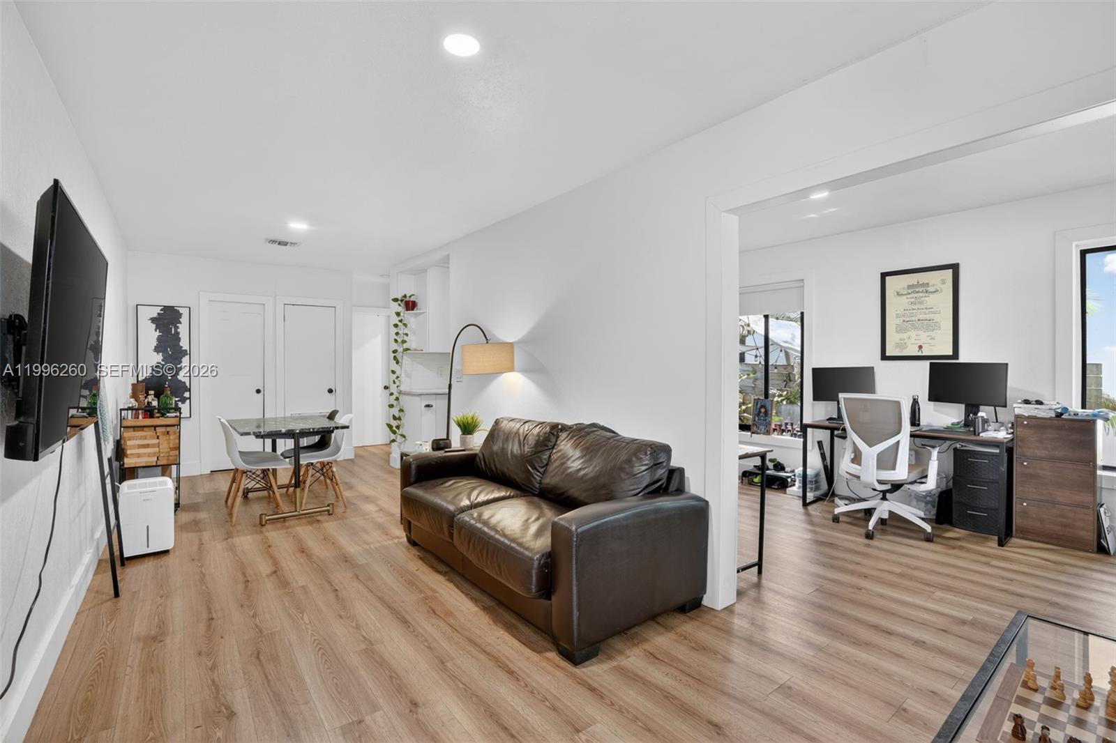 7811 NE 10th Ct Miami, FL 33138