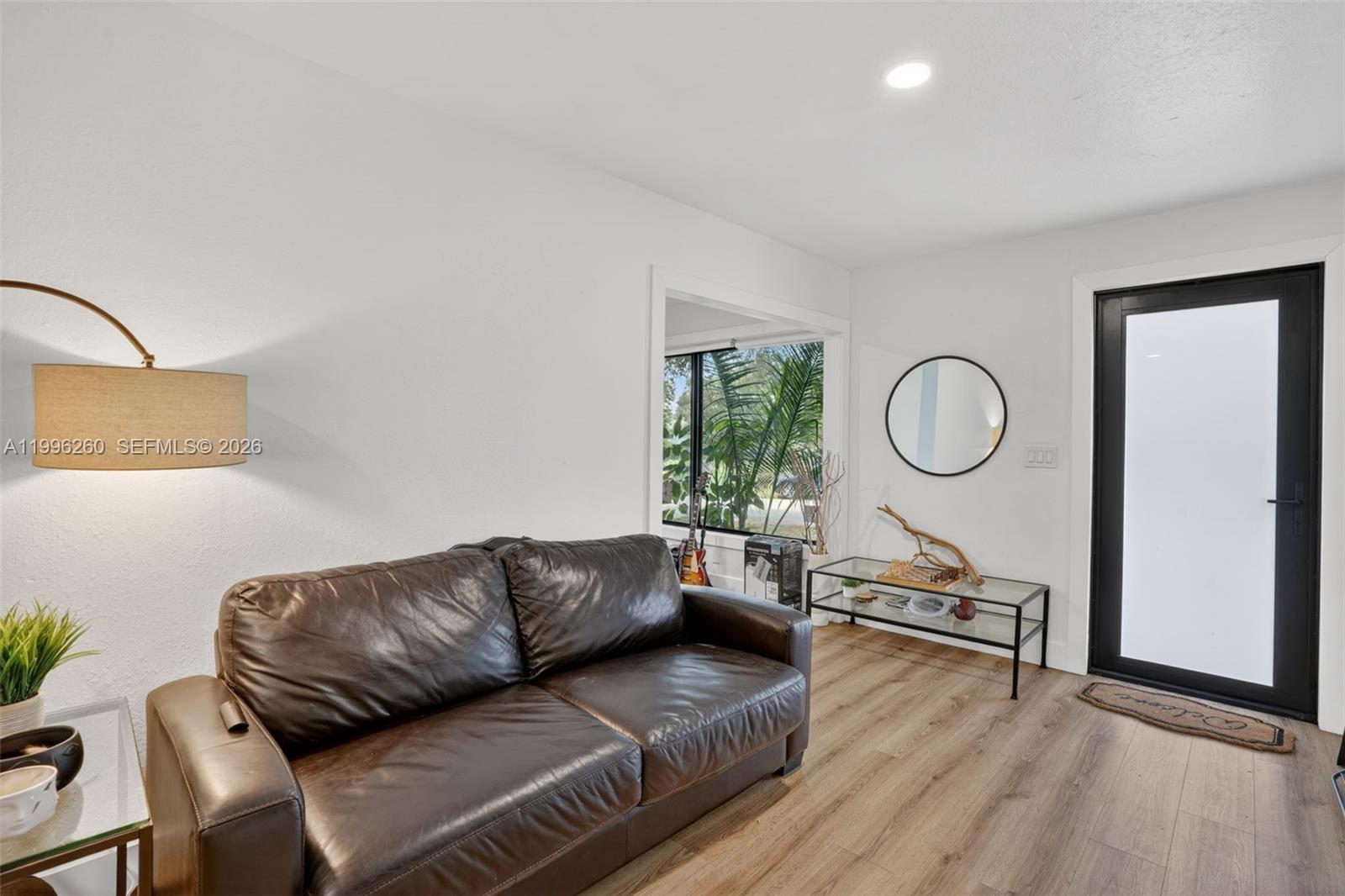 7811 NE 10th Ct Miami, FL 33138