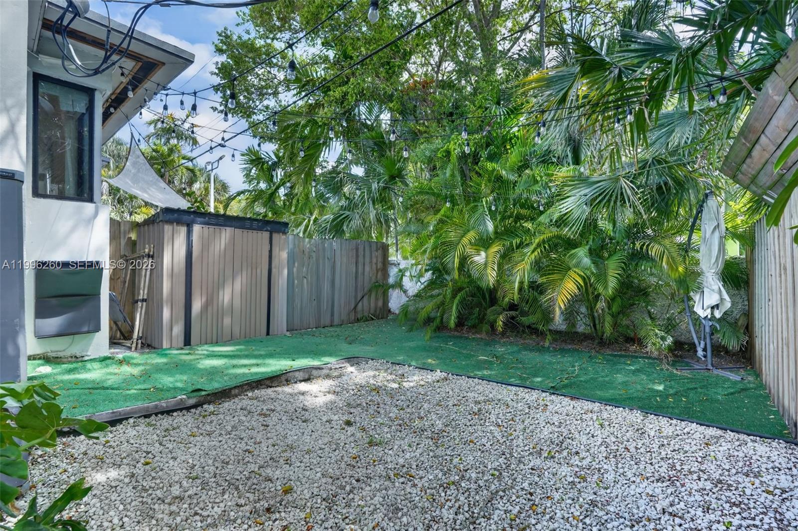 7811 NE 10th Ct Miami, FL 33138