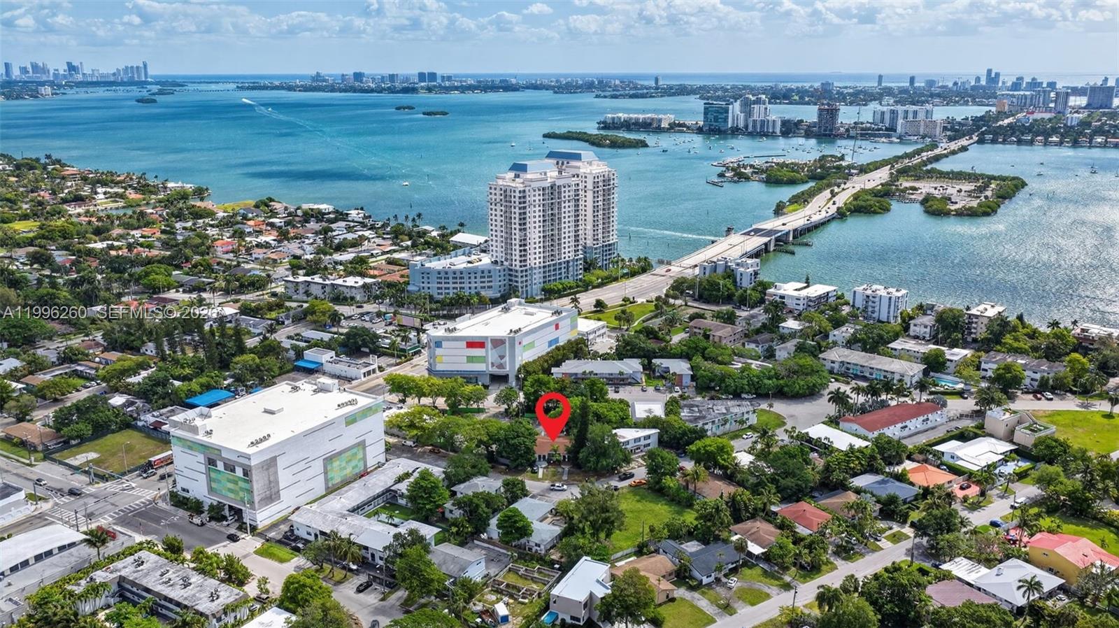 7811 NE 10th Ct Miami, FL 33138